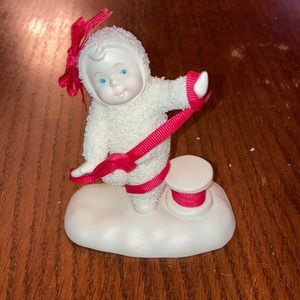 Snowbabies Momentarily Tied Up figurine